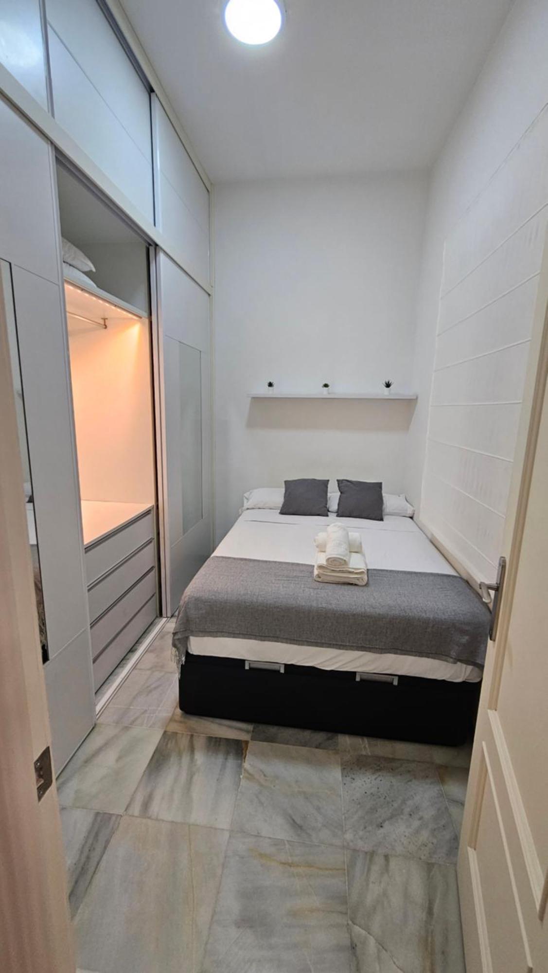 Wish Suite Feria De Sevilla Luaran gambar